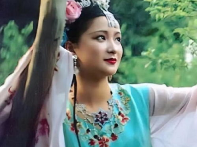 何晴最后一次公开亮相，揭开神秘面纱